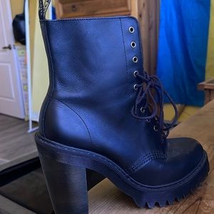 Air wair NEW GREAT CONDITION**^